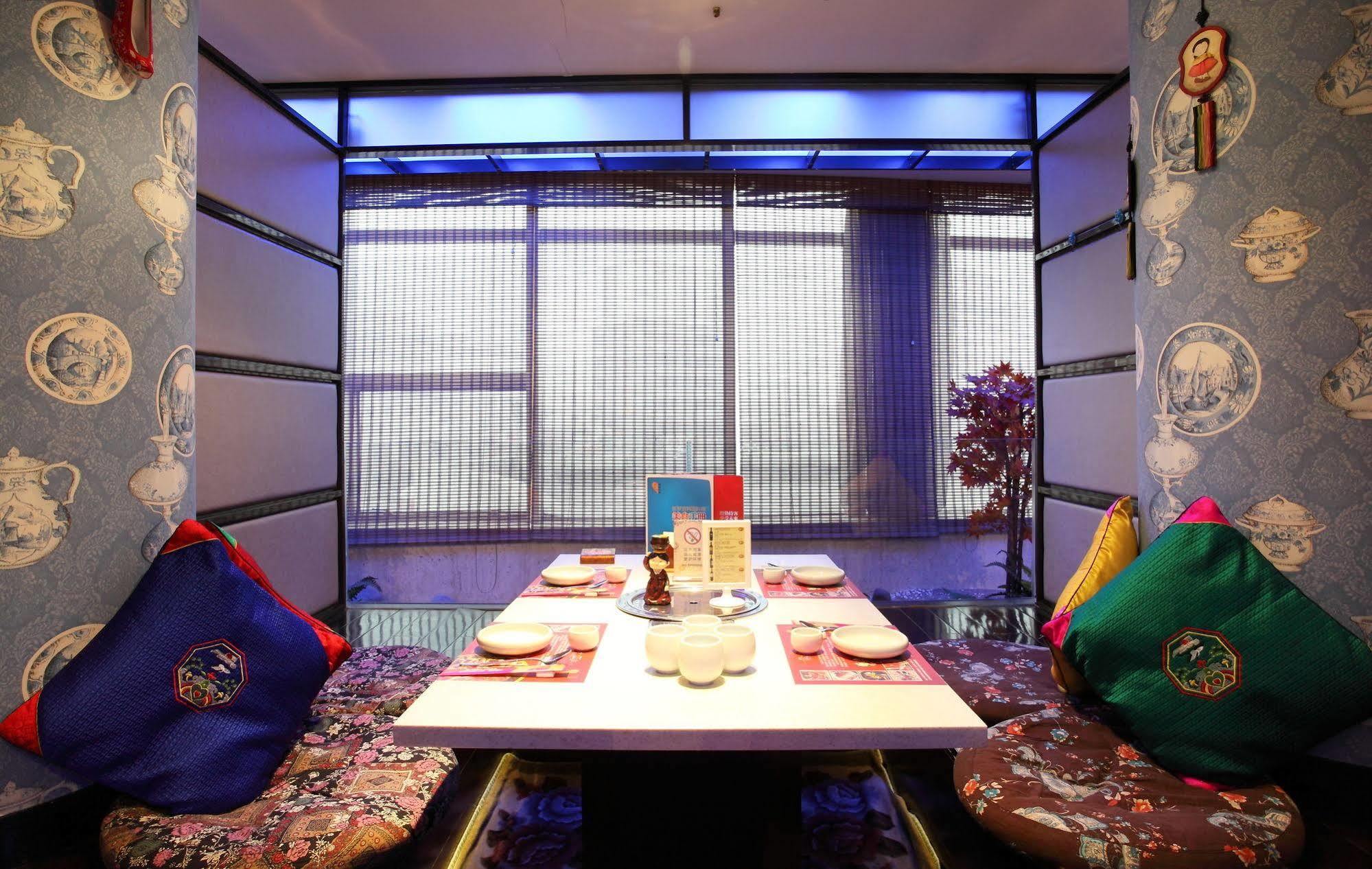 Weilai Conifer Hotel Zhengzhou Exterior foto