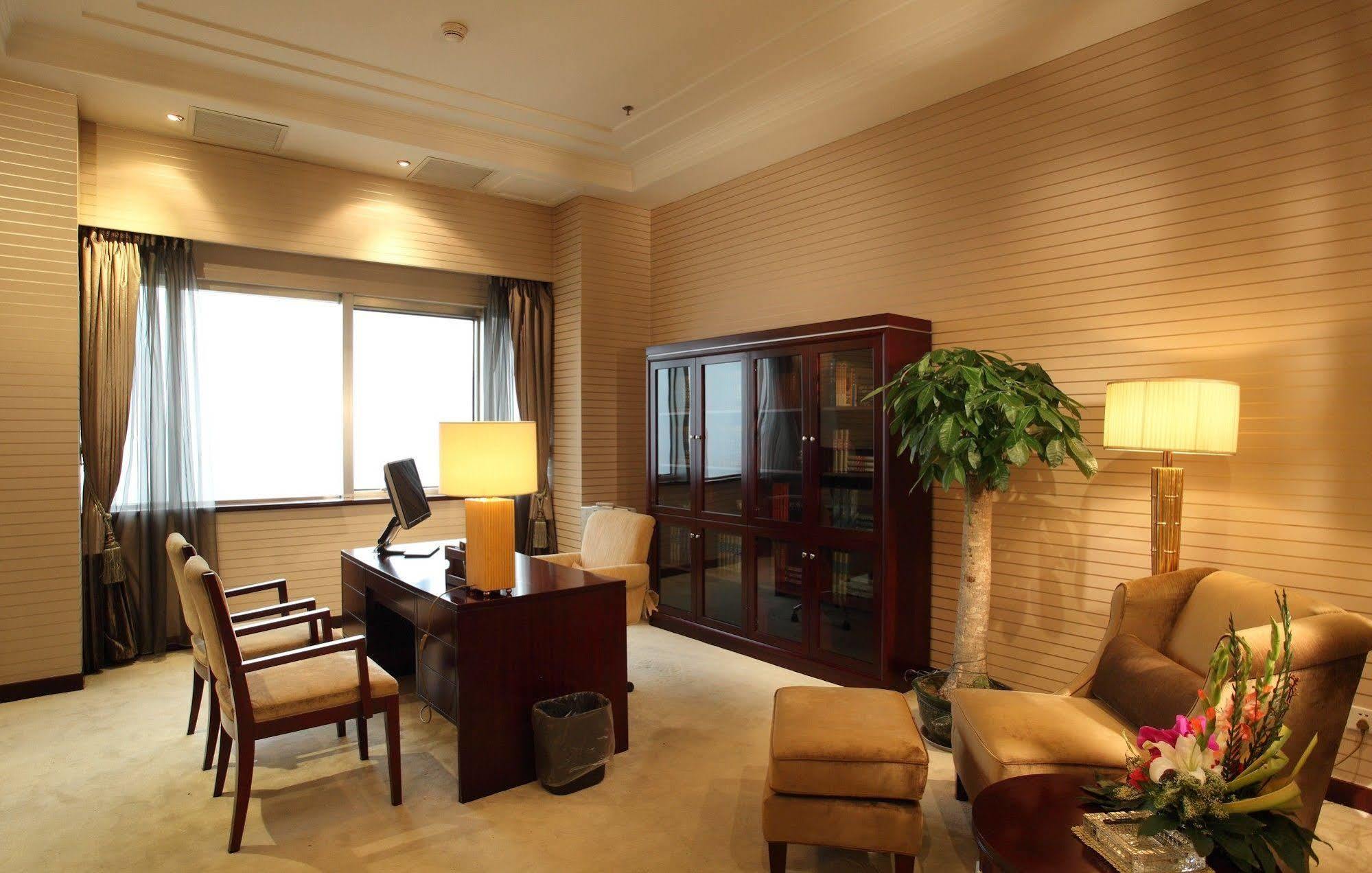 Weilai Conifer Hotel Zhengzhou Exterior foto