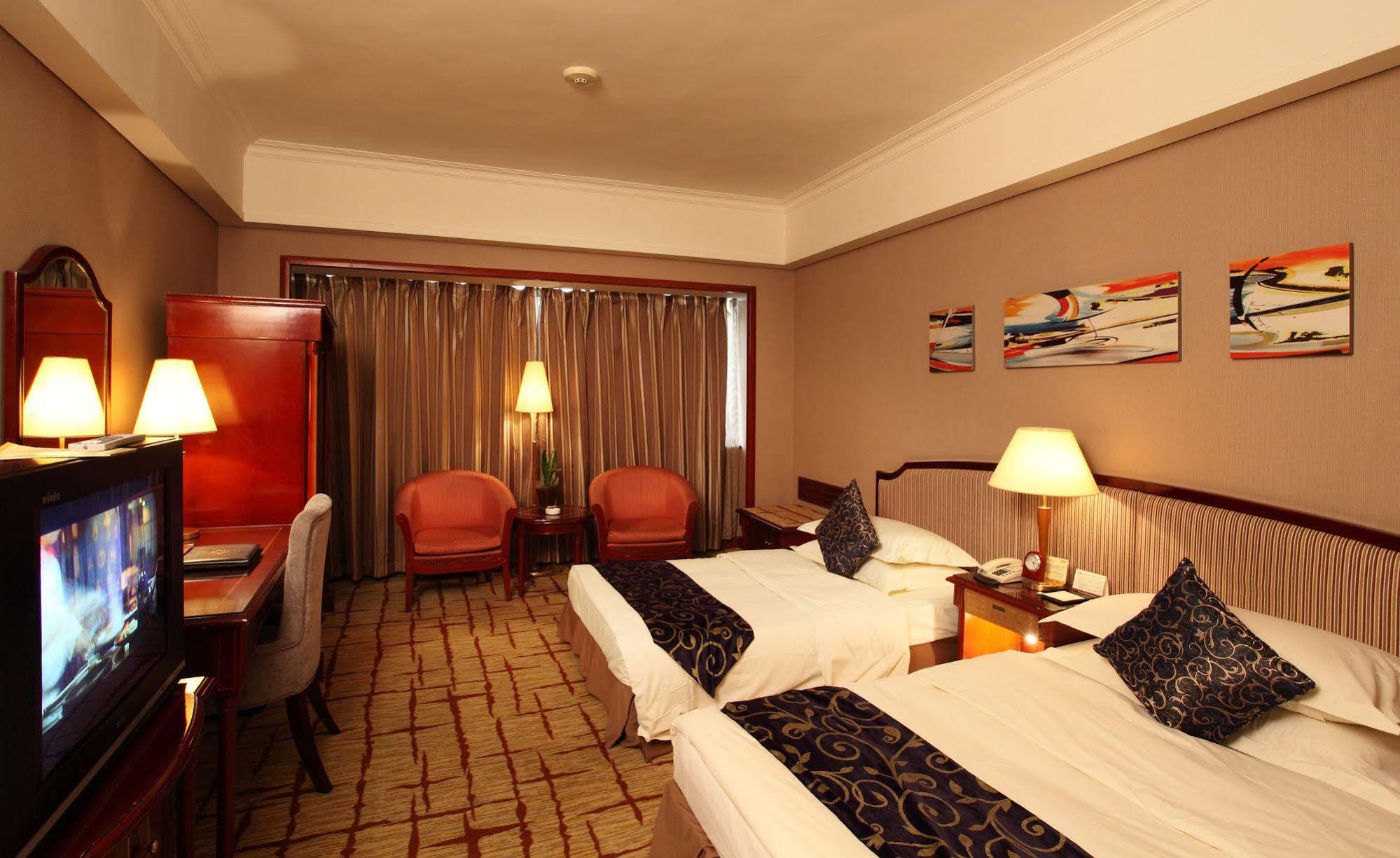 Weilai Conifer Hotel Zhengzhou Exterior foto